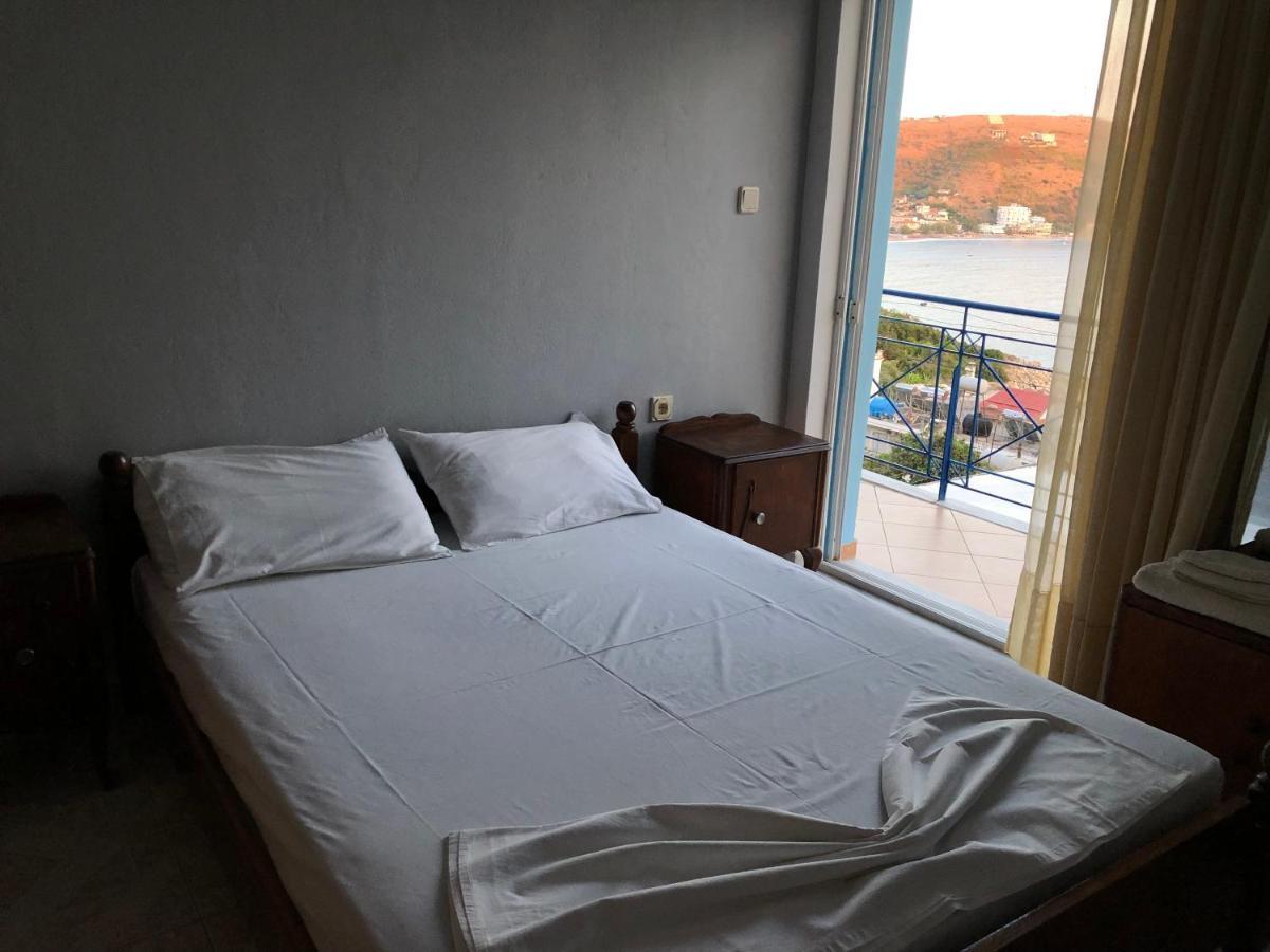 Dina House Apartman Himara Kültér fotó