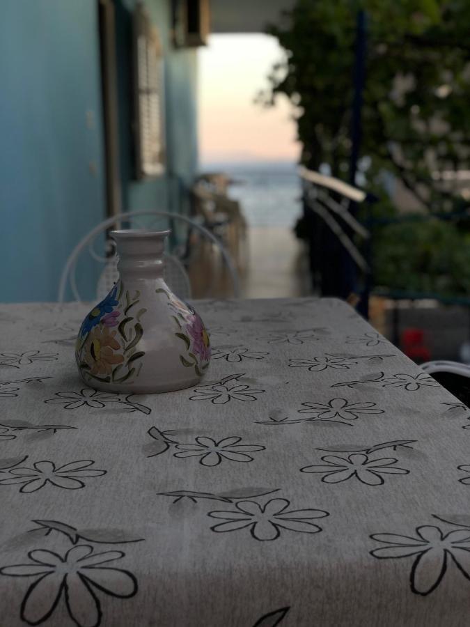 Dina House Apartman Himara Kültér fotó