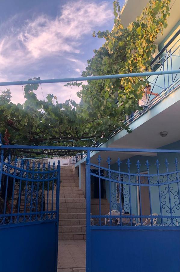 Dina House Apartman Himara Kültér fotó