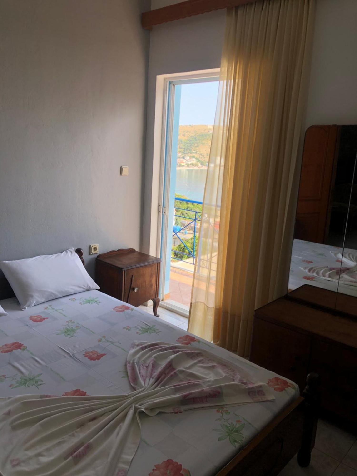 Dina House Apartman Himara Kültér fotó